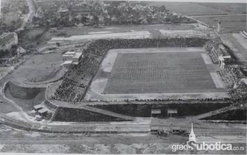 1915