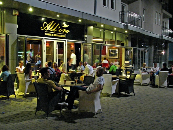 Alloro08