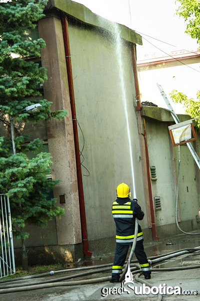 Pozar Radio Subotica (4)