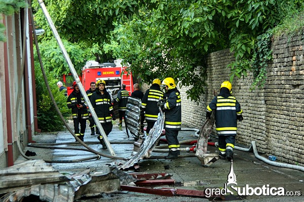 Pozar Radio Subotica (6)