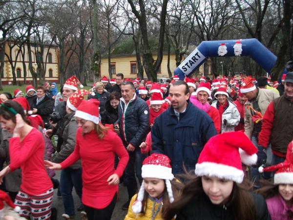 Trka deda mrazova5