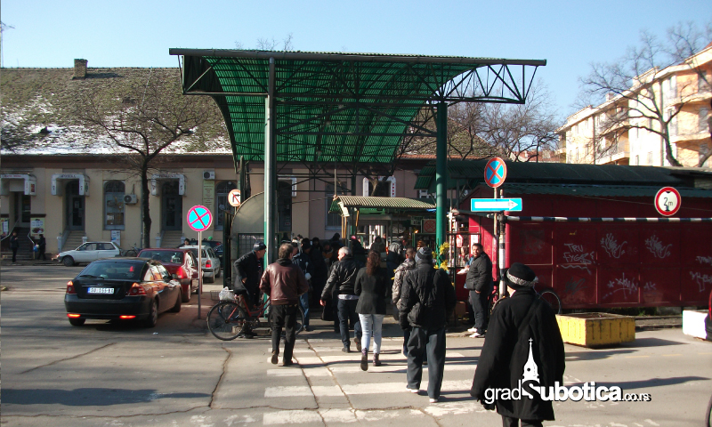 Mlecna-pijaca