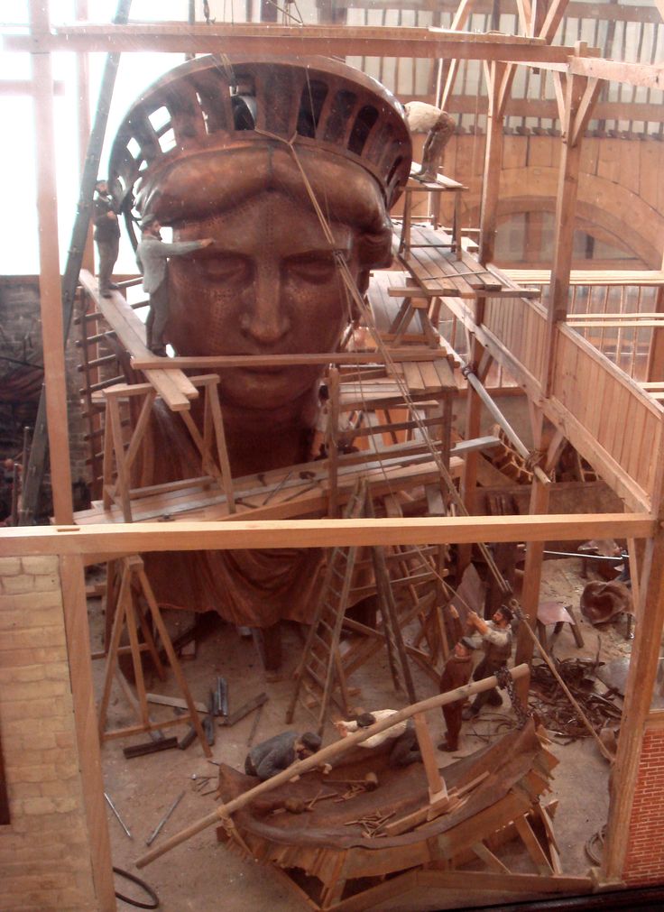 assembling-the-statue-of-liberty-4
