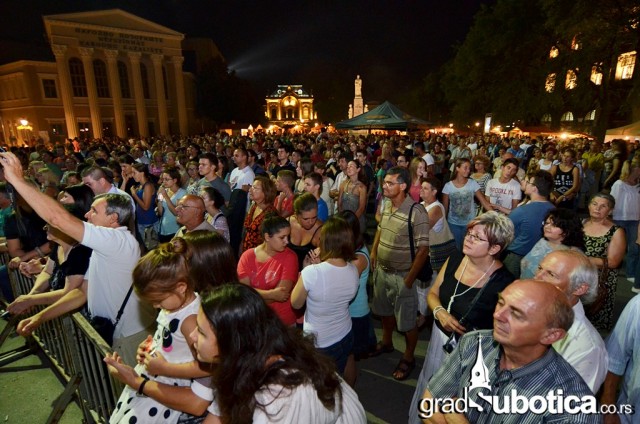Trg slobode dan grada 2015 suboticka filharmonija (30)