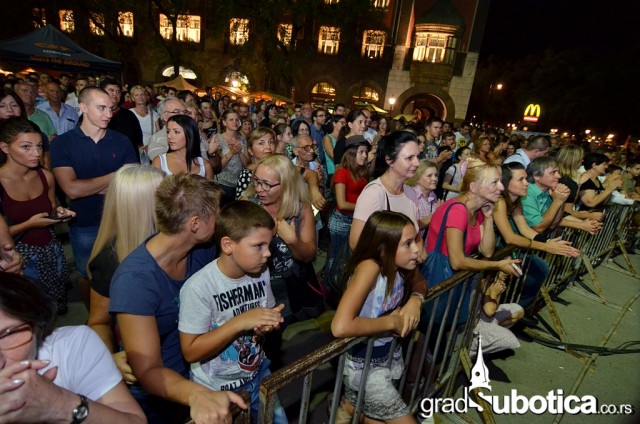 Trg slobode dan grada 2015 suboticka filharmonija (4)