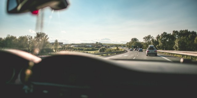 putovanje-automobil-saobracaj-voznja_660x330