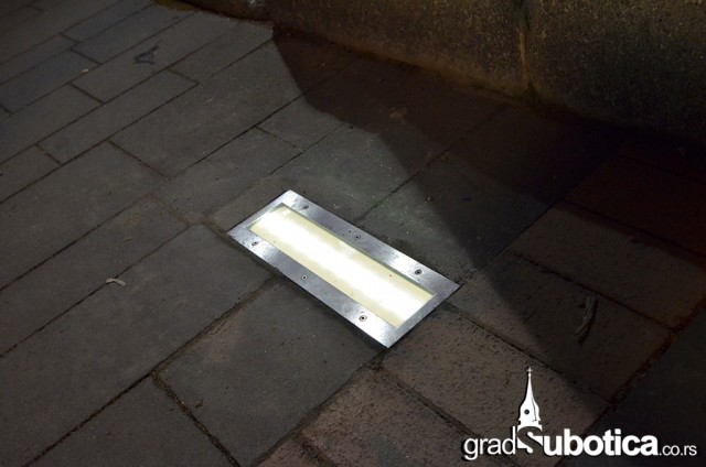 dekorativna podna rasveta gradska kuca (5)