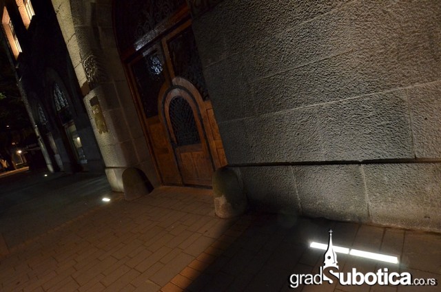 dekorativna podna rasveta gradska kuca (6)