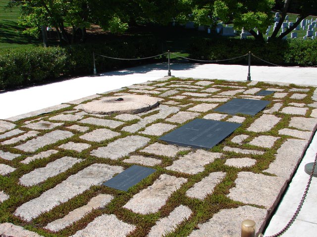 kennedygrave