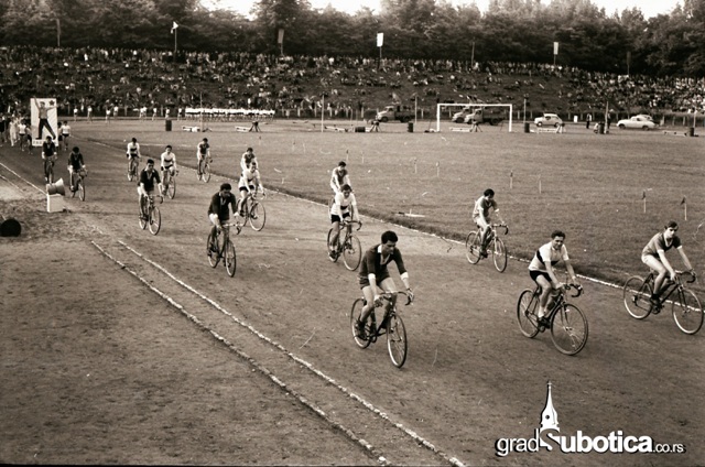 dan mladosti slet subotica stadion (11)